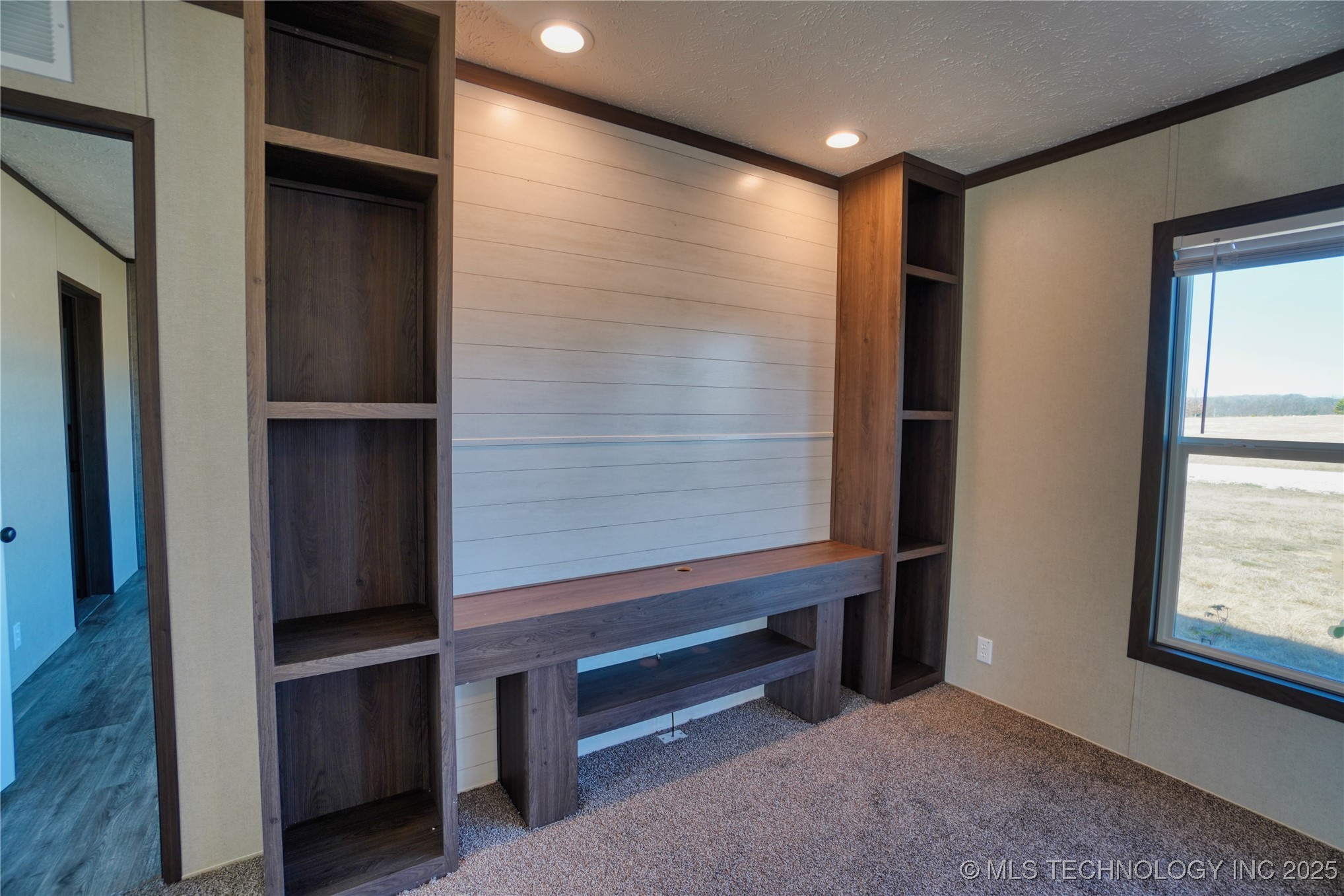 6547 Gentle Wake Way Property Photo 14