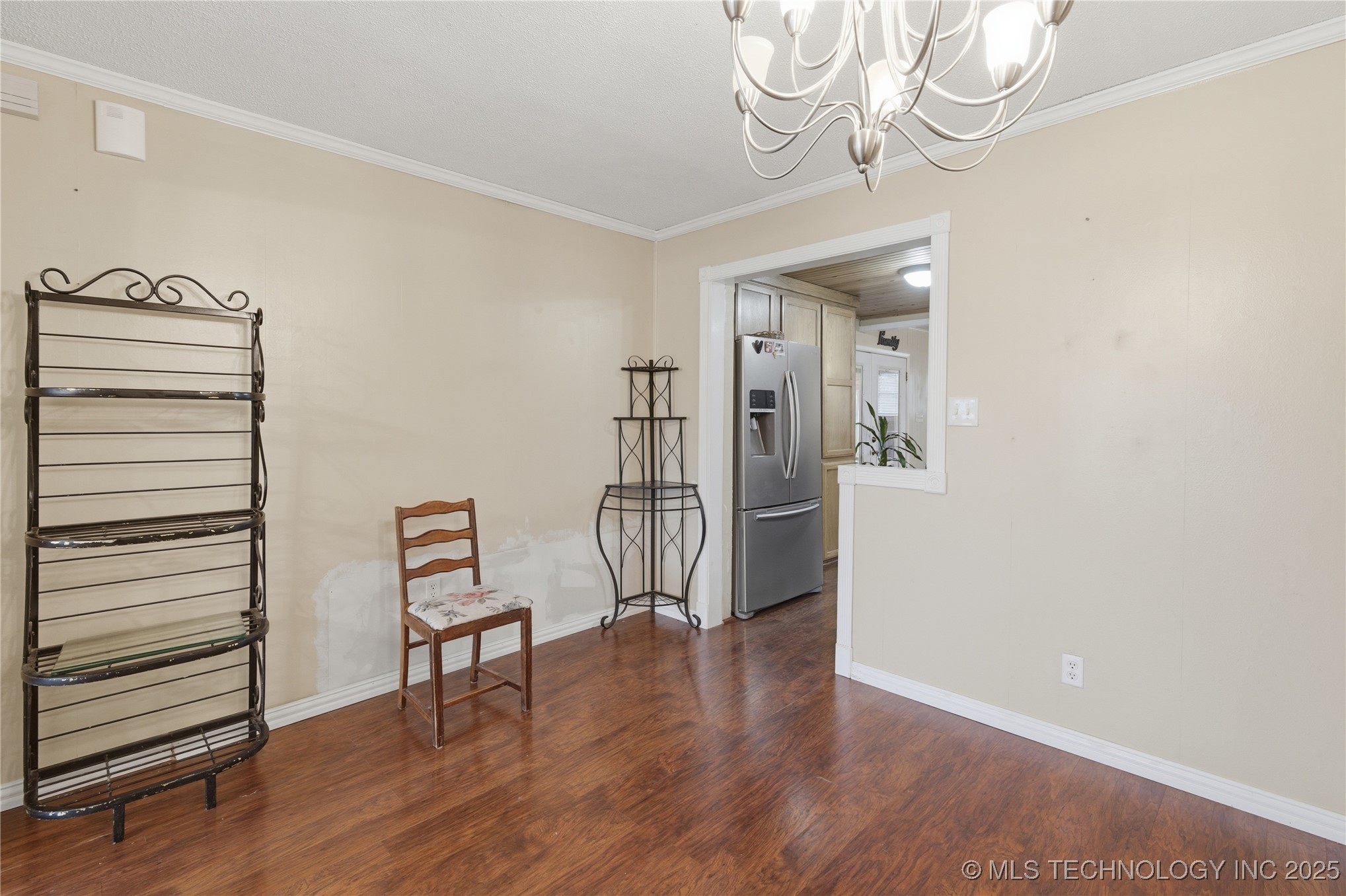 1323 Maple Street Property Photo 8