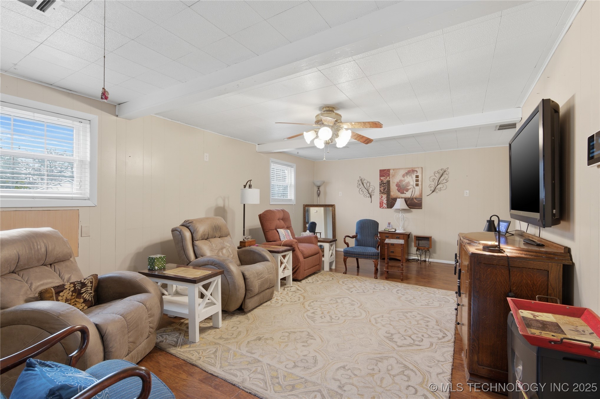 1323 Maple Street Property Photo 17