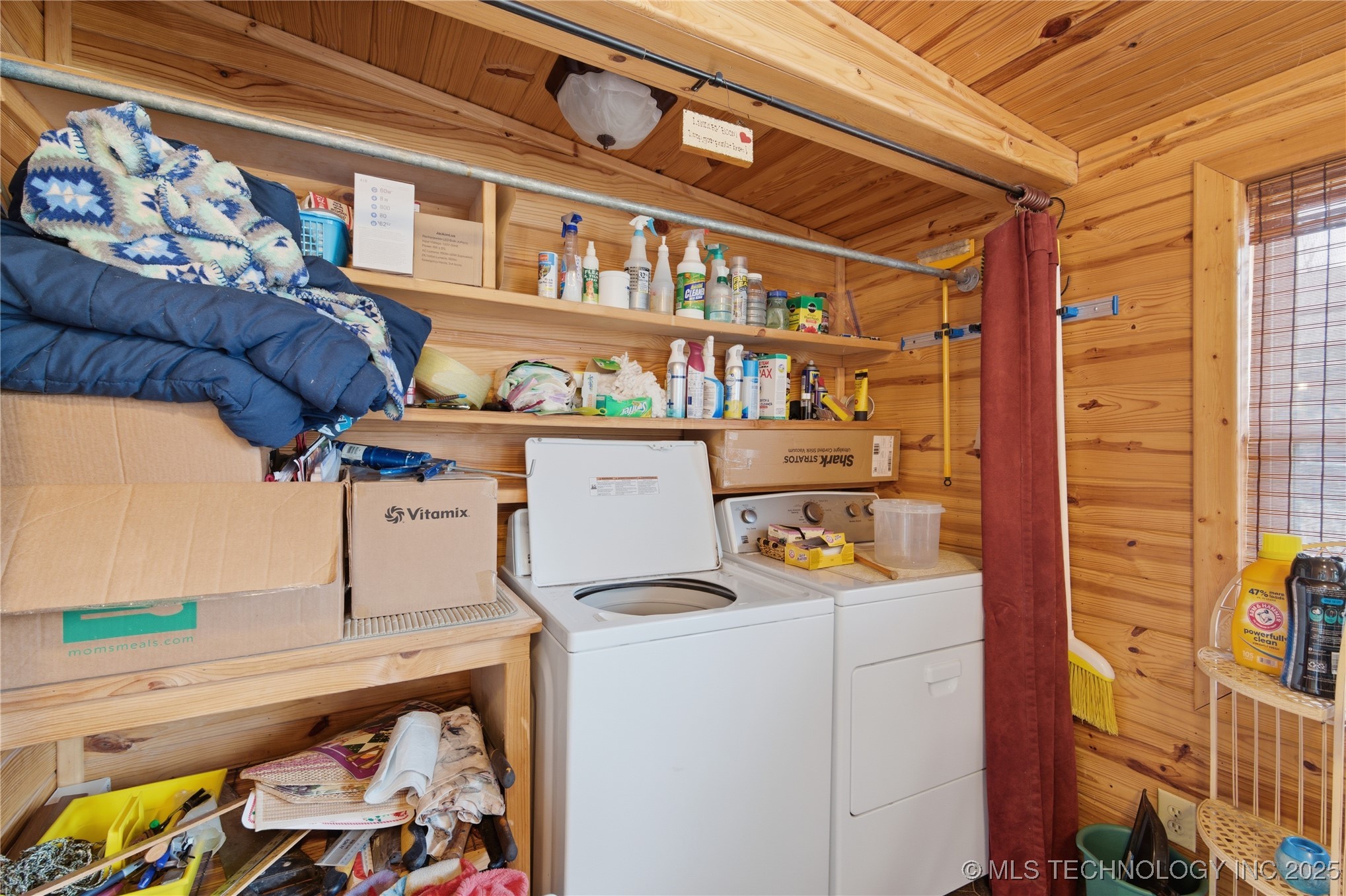 1323 Maple Street Property Photo 25