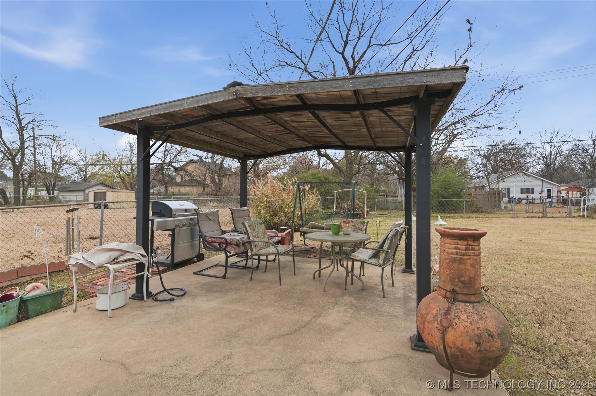 1323 Maple Street Property Photo 28