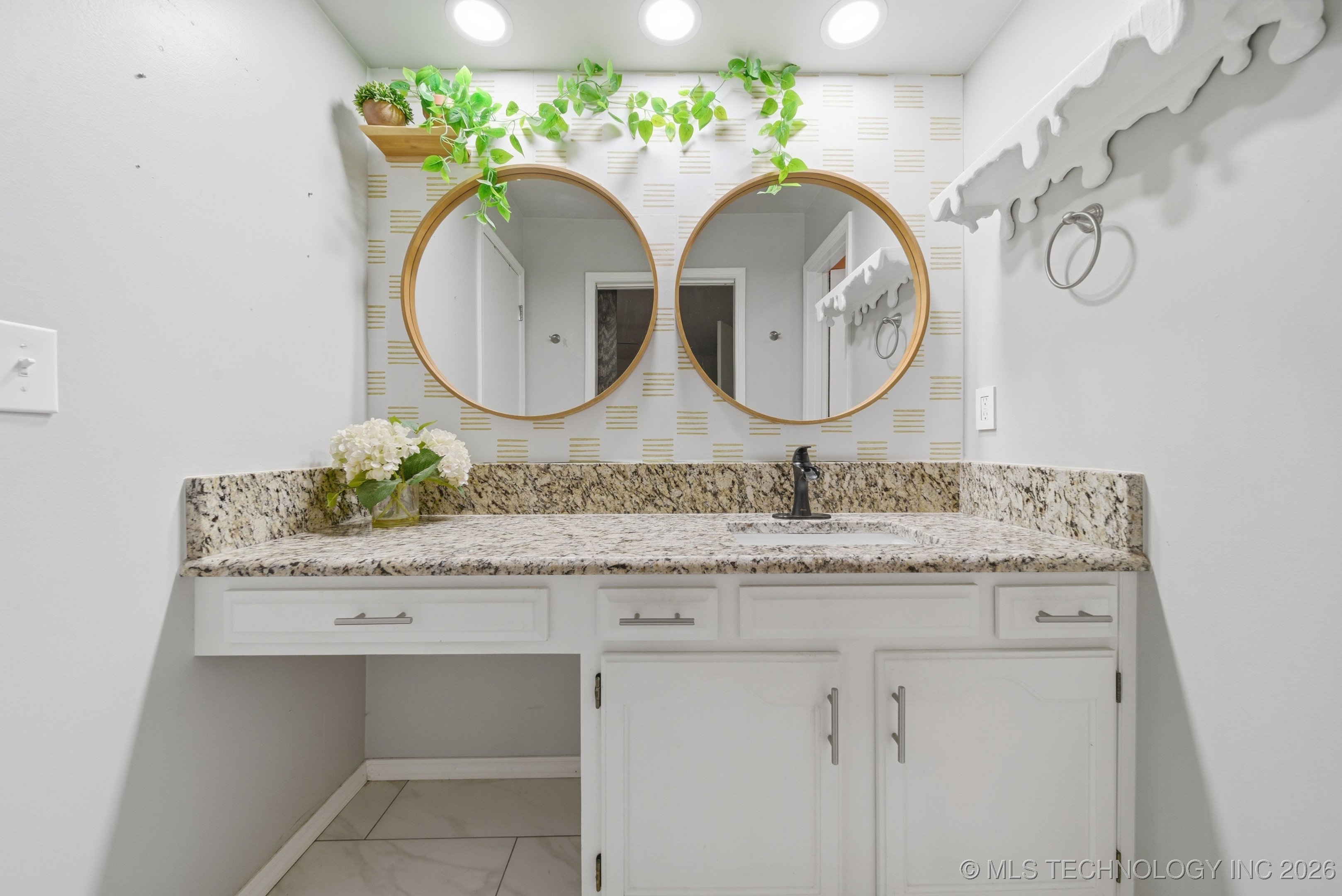 204 W Albuquerque Street Property Photo 24