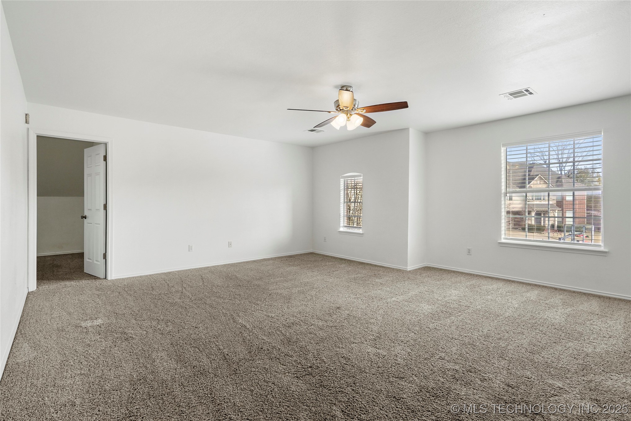 8524 S 99th East Avenue Property Photo 31