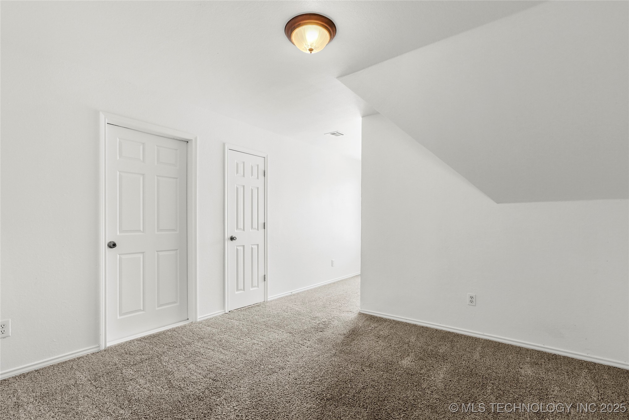 8524 S 99th East Avenue Property Photo 34