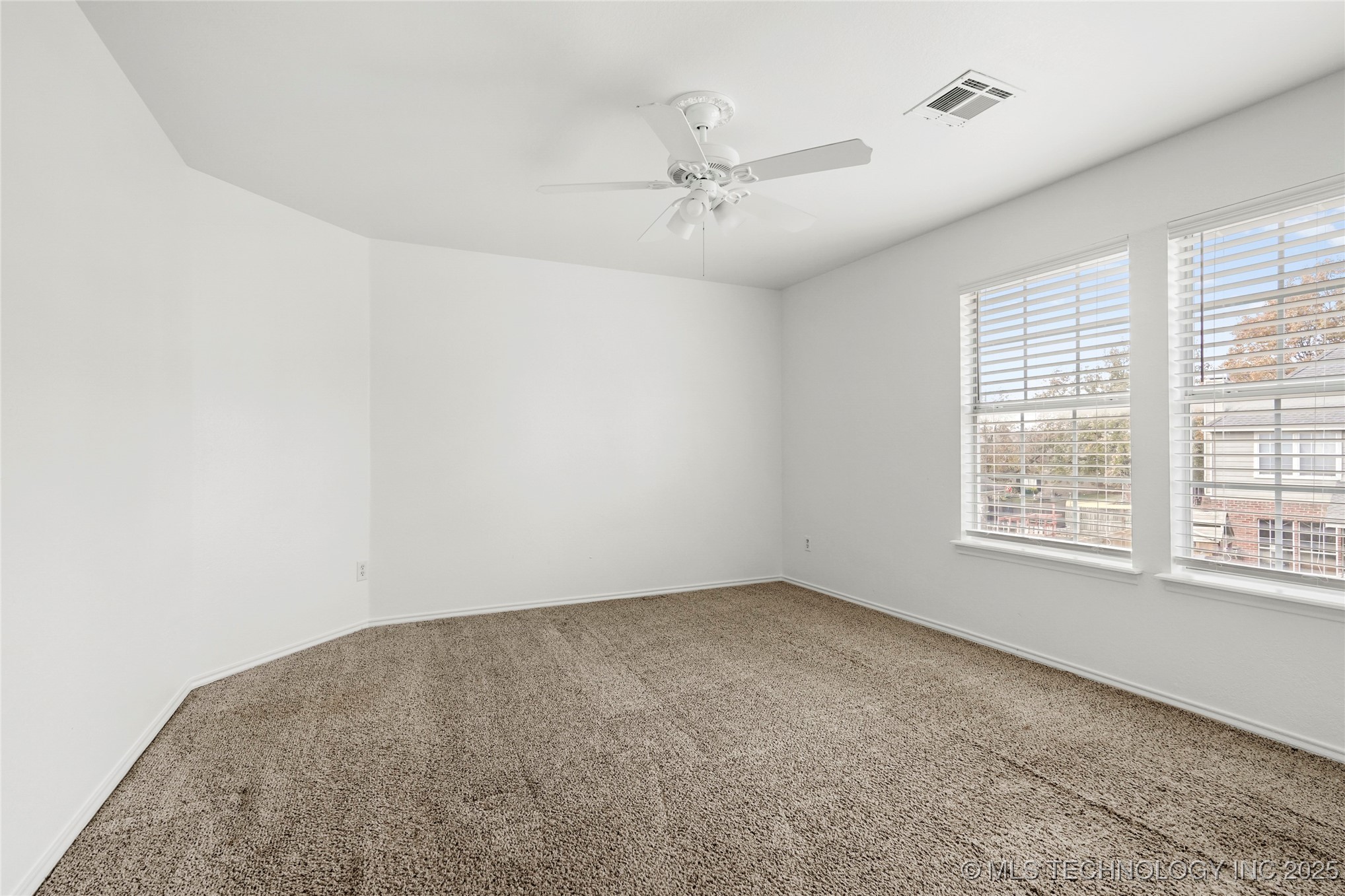 8524 S 99th East Avenue Property Photo 40