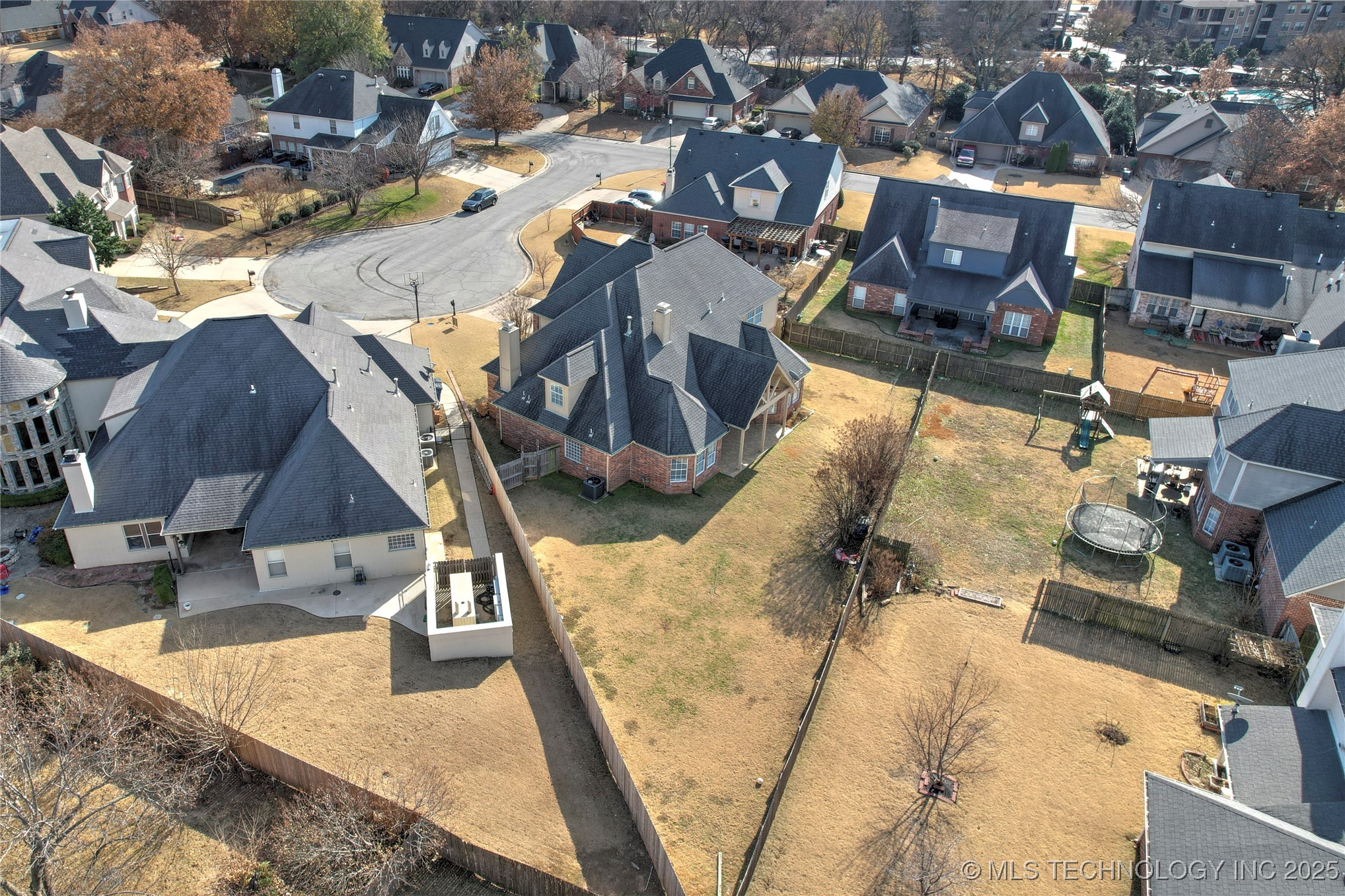 8524 S 99th East Avenue Property Photo 52