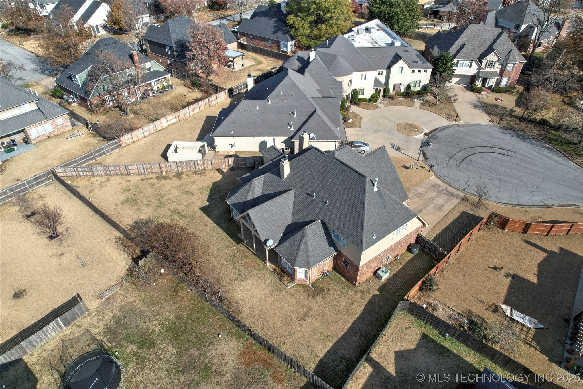 8524 S 99th East Avenue Property Photo 53