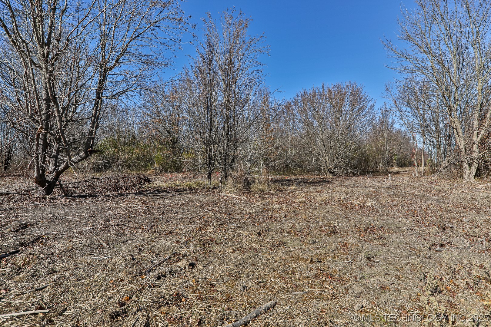 W 90th Street North Property Photo 10