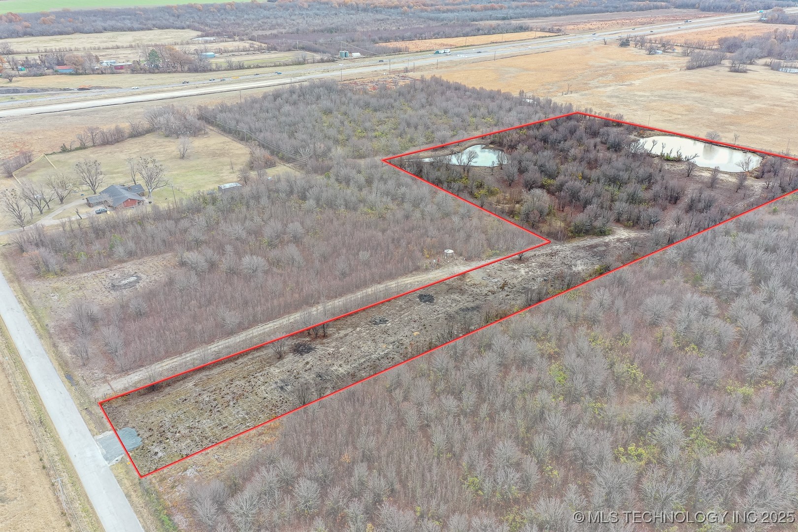 W 90th Street North Property Photo 12