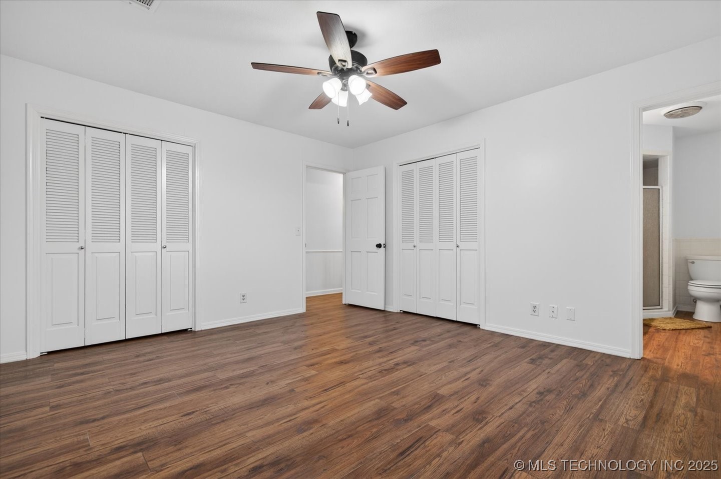 6736 Dorsett Drive Property Photo 18