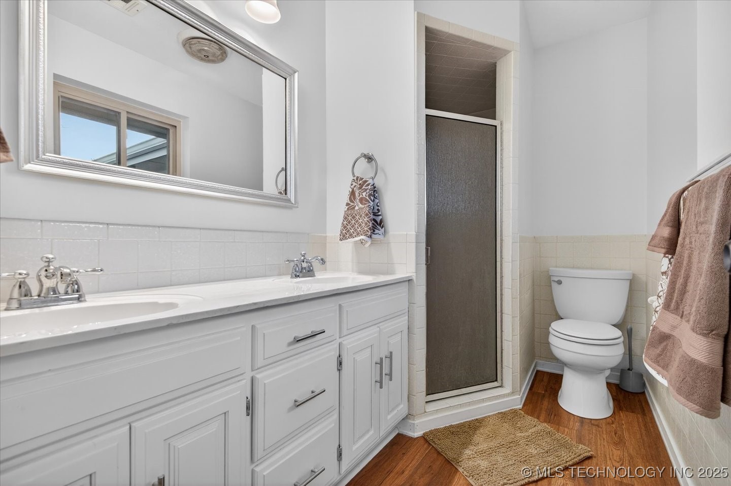 6736 Dorsett Drive Property Photo 19