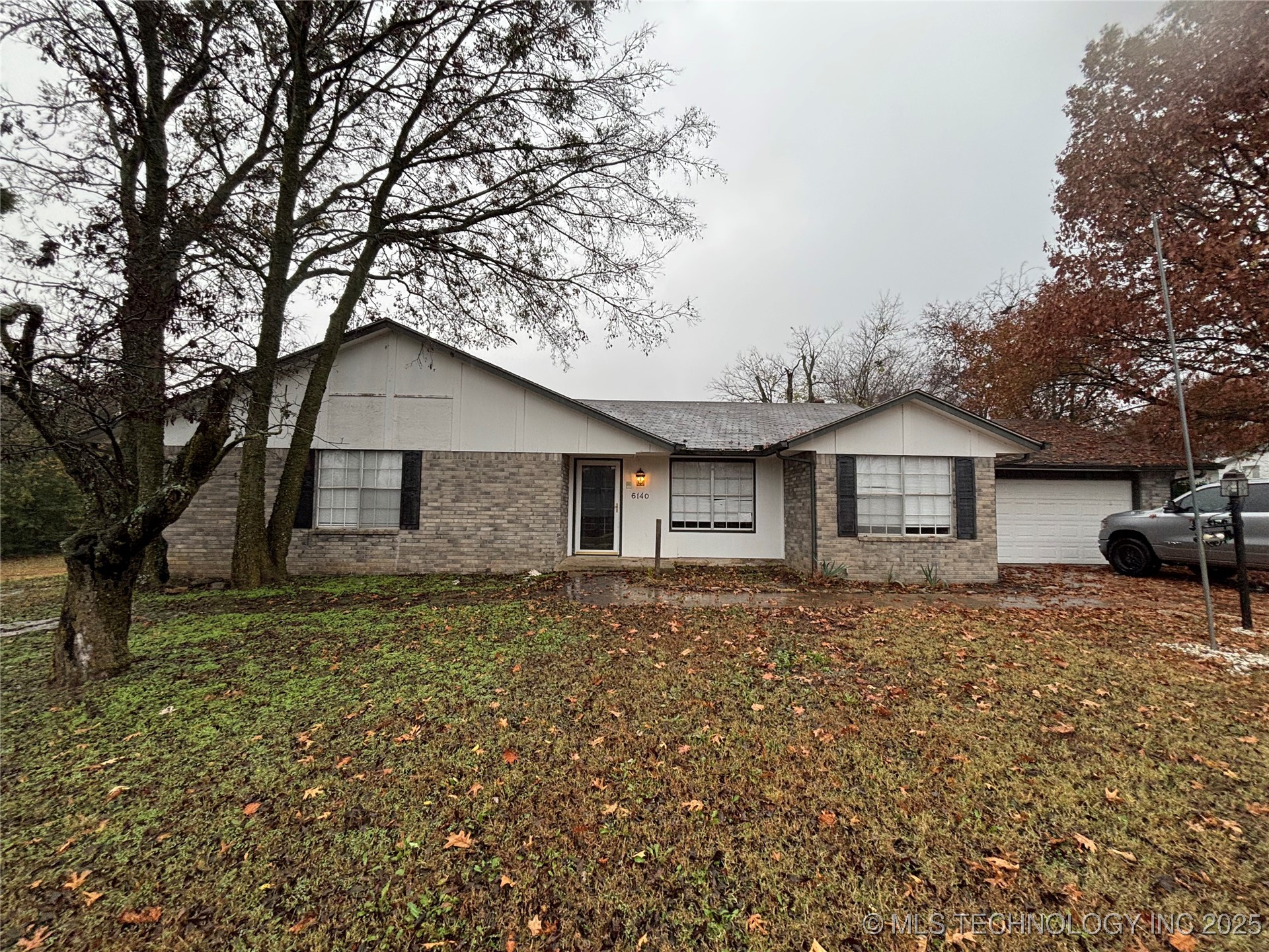 6140 E 164th Street Property Photo 1