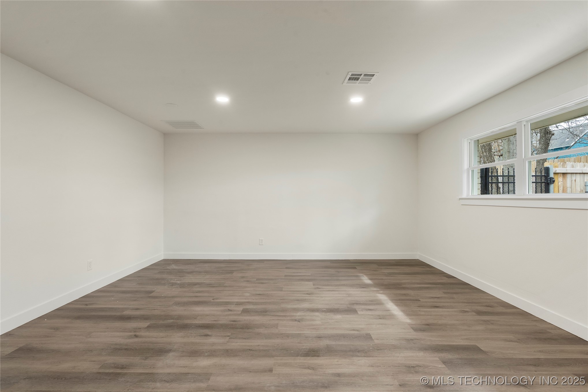 1011 S Rockford Avenue Property Photo 16