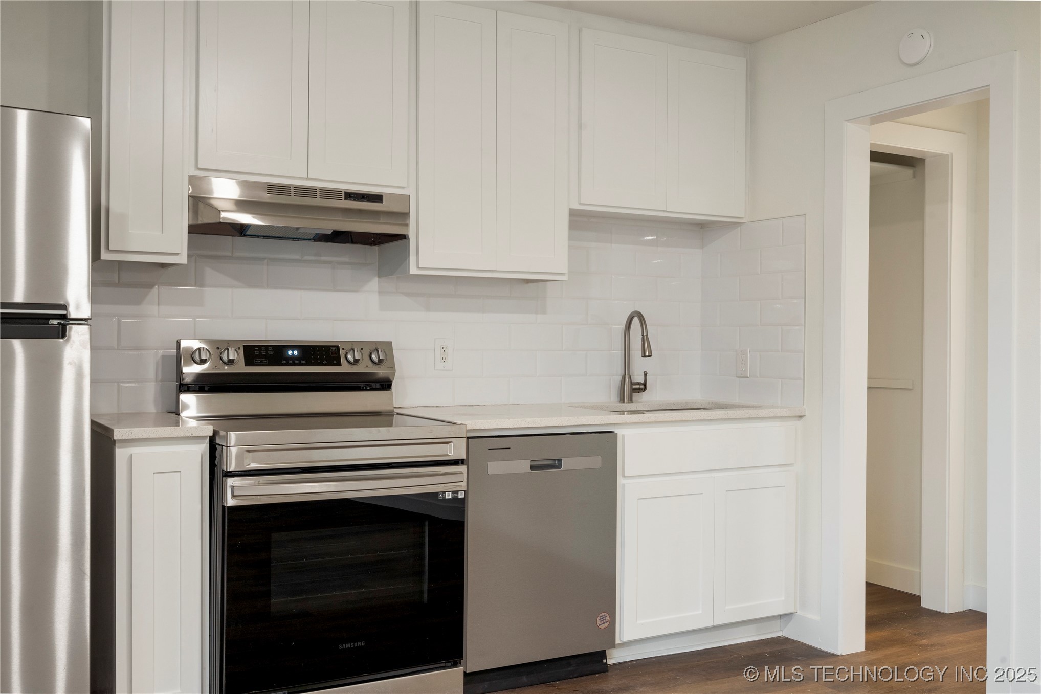 1011 S Rockford Avenue Property Photo 24