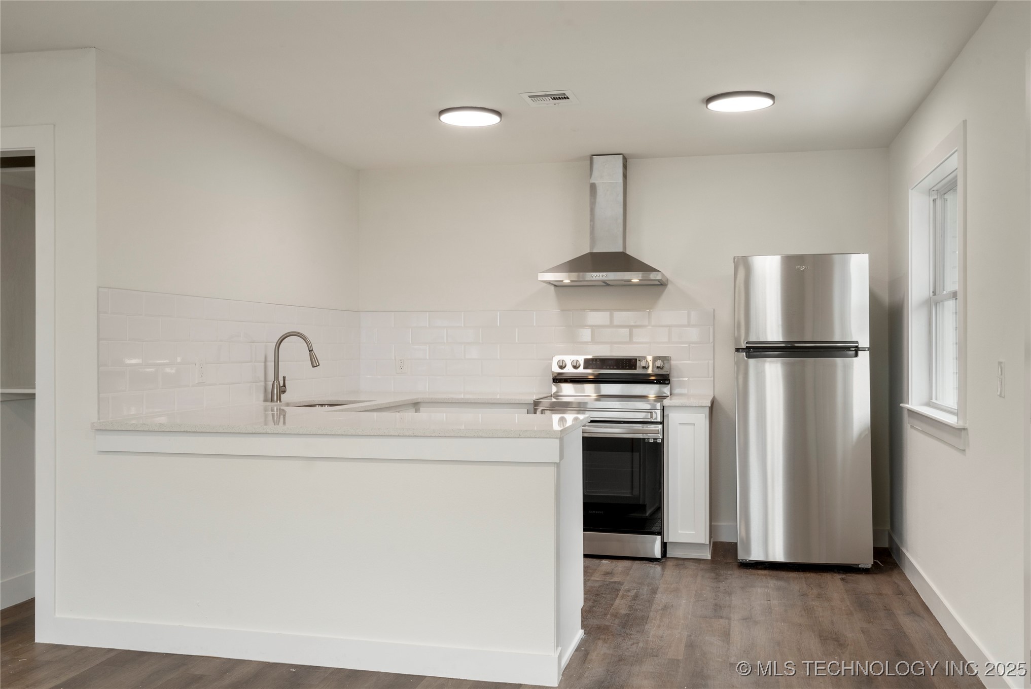 1011 S Rockford Avenue Property Photo 34