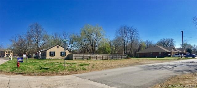 401 E Patti Page Boulevard Property Photo 1