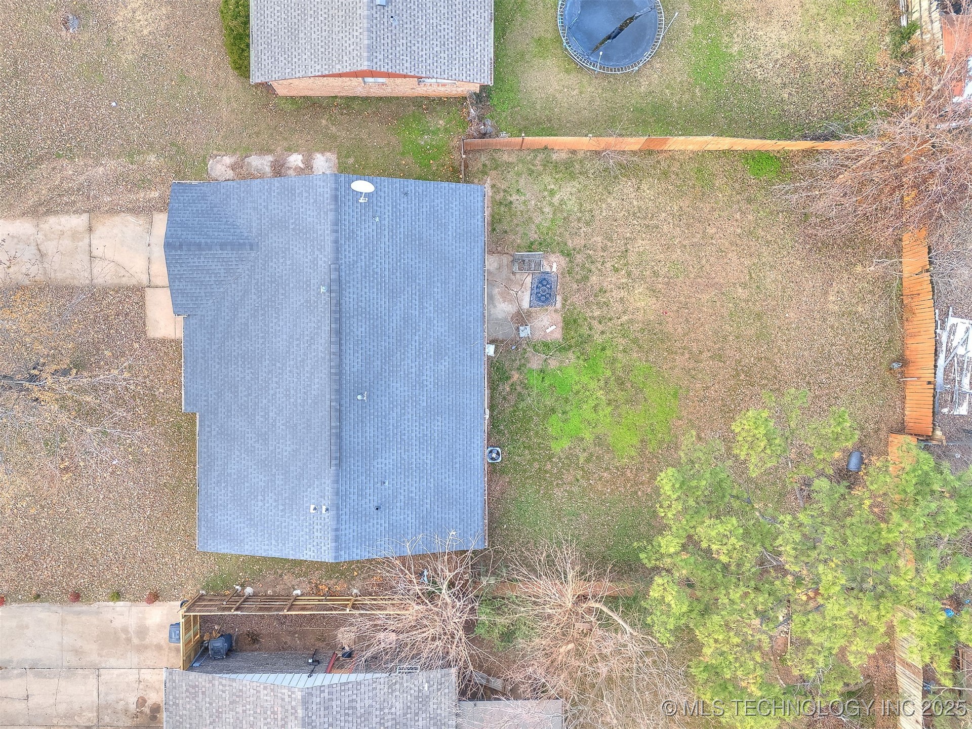 2403 S 124th East Avenue Property Photo 8