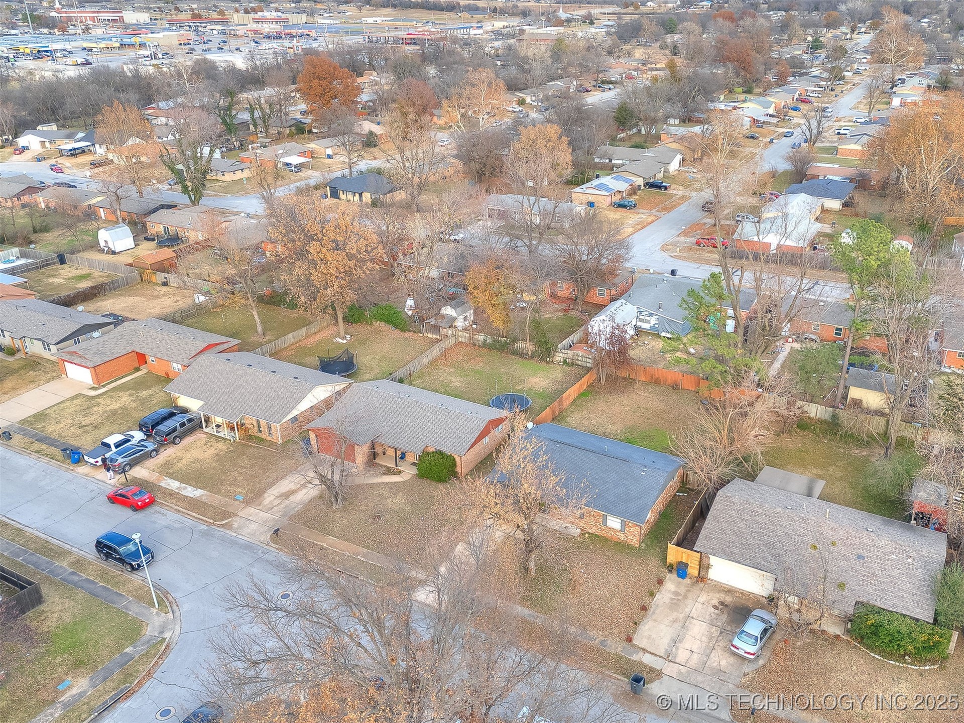 2403 S 124th East Avenue Property Photo 9
