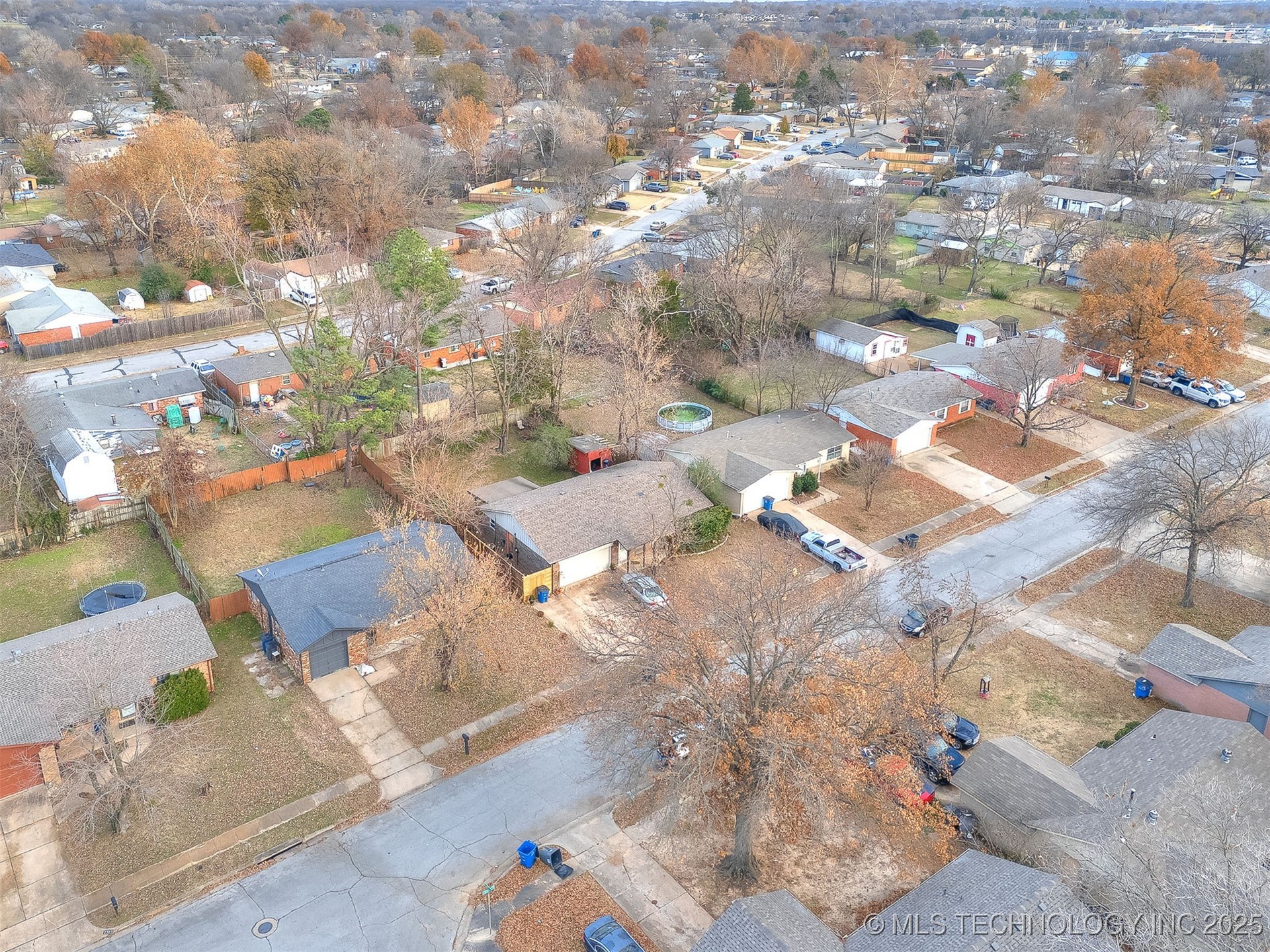 2403 S 124th East Avenue Property Photo 10