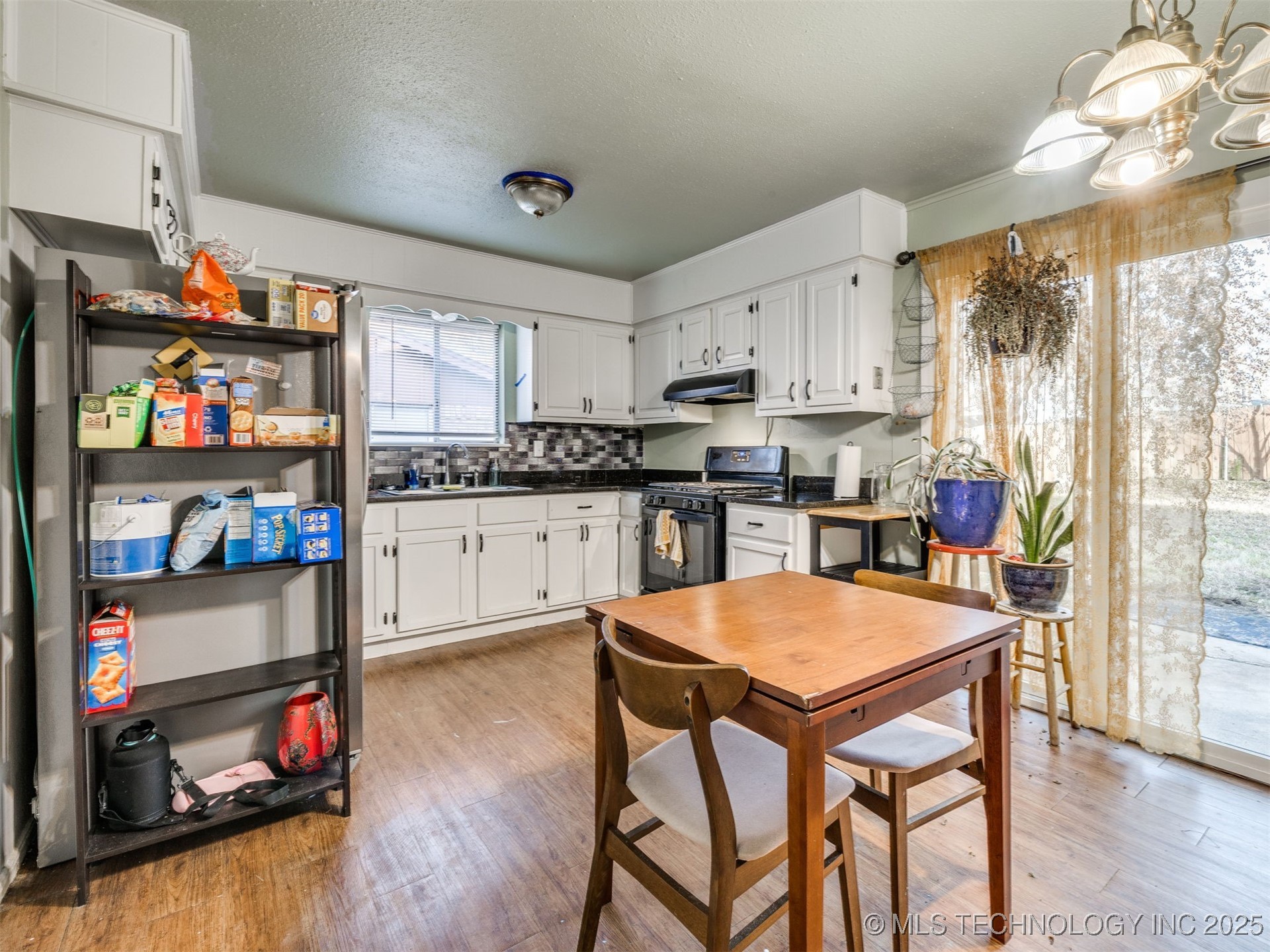 2403 S 124th East Avenue Property Photo 12