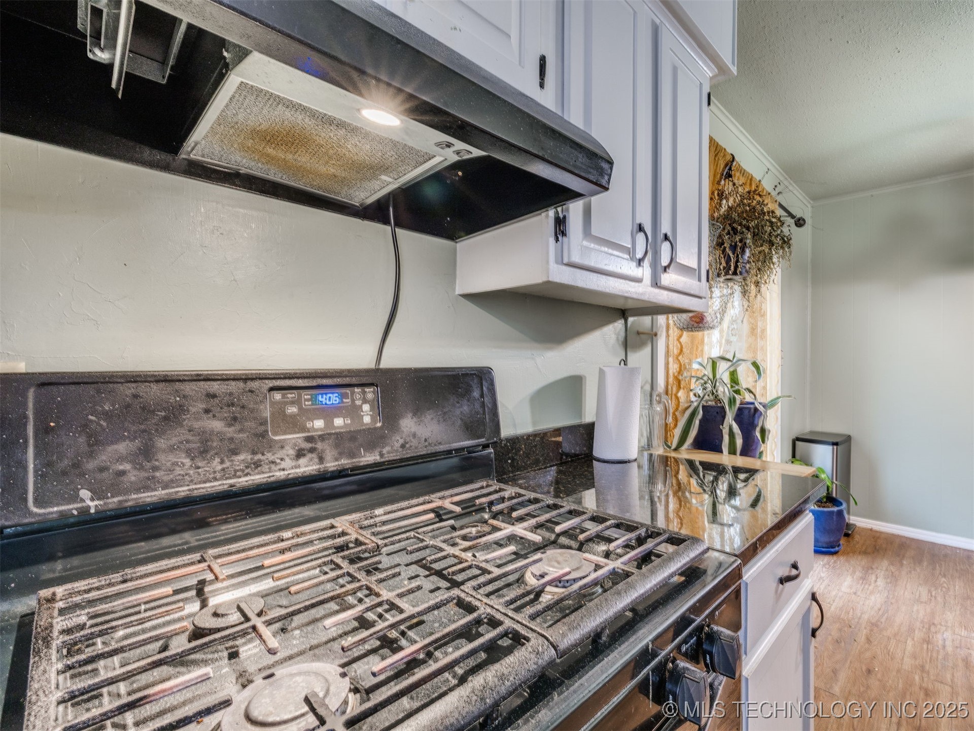 2403 S 124th East Avenue Property Photo 16