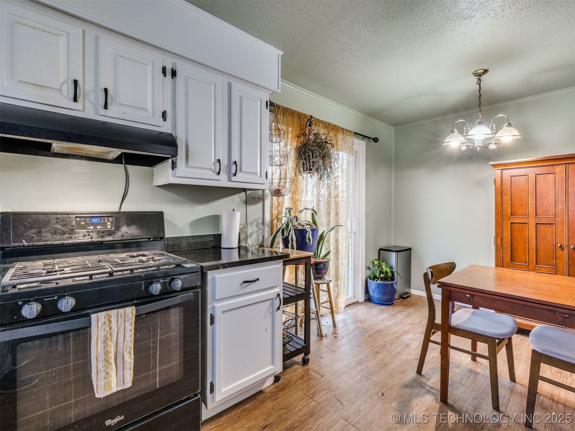 2403 S 124th East Avenue Property Photo 19