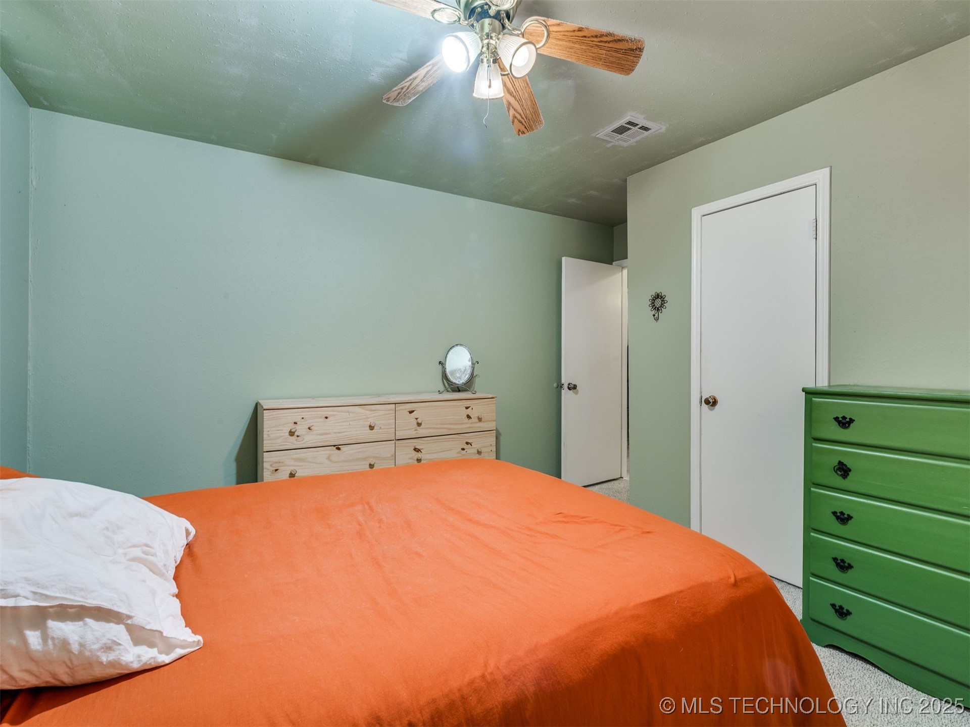 2403 S 124th East Avenue Property Photo 36