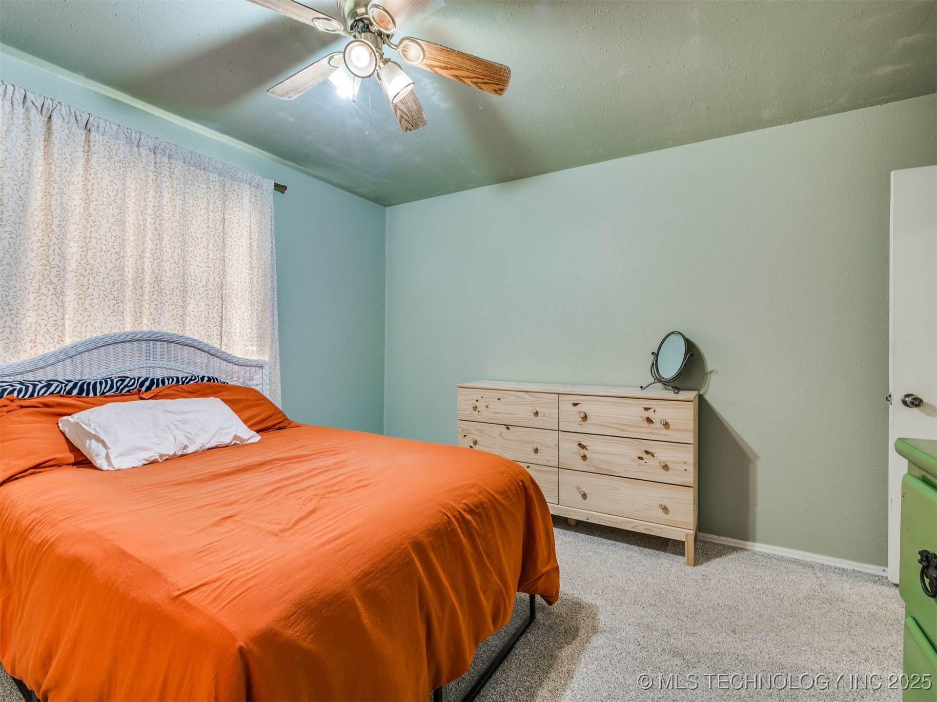 2403 S 124th East Avenue Property Photo 37