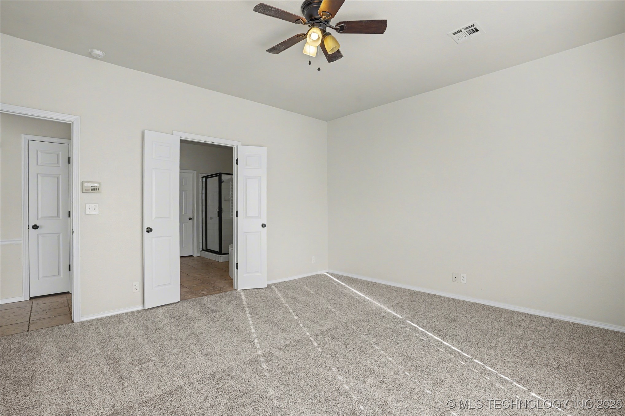 1016 S Willow Avenue Property Photo 13