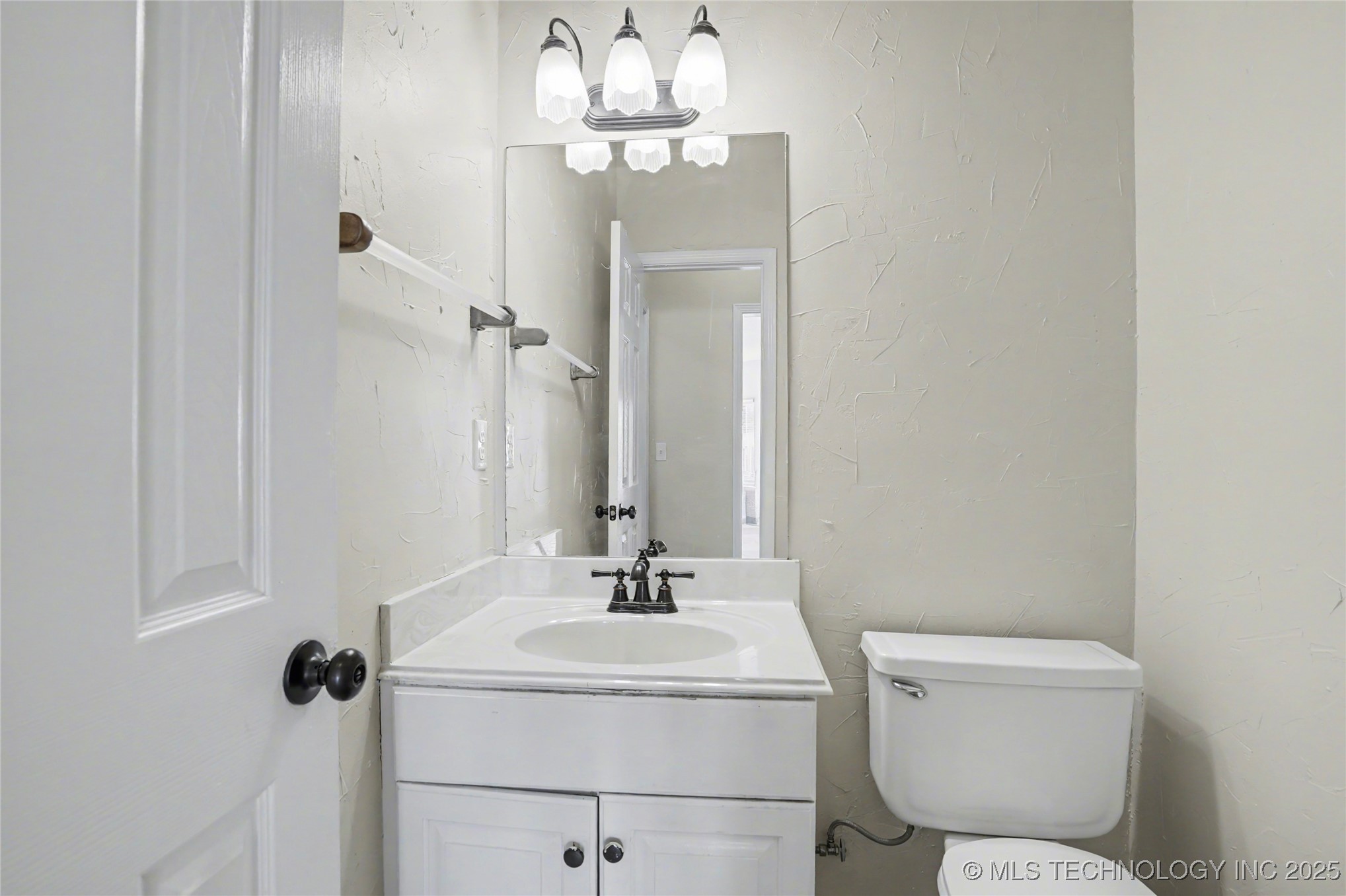 1016 S Willow Avenue Property Photo 18