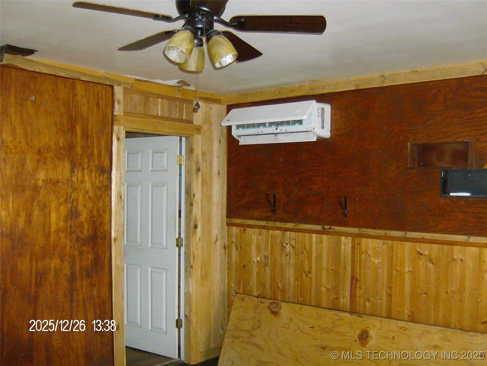 113 W Chickasaw Street Property Photo 3