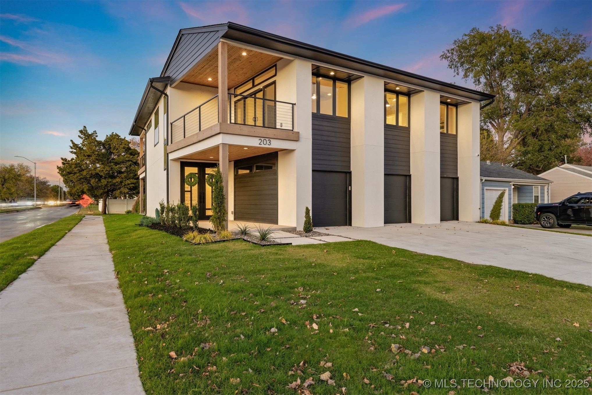 203 E 45th Court Property Photo 1