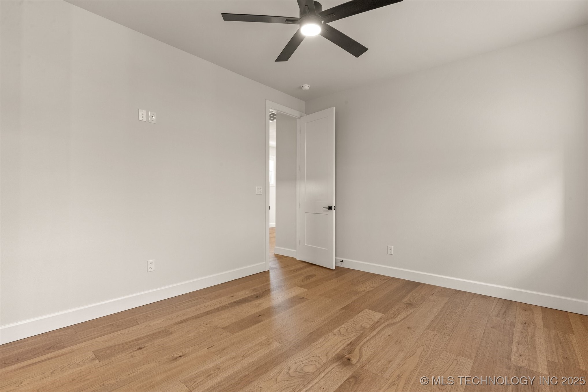 203 E 45th Court Property Photo 37