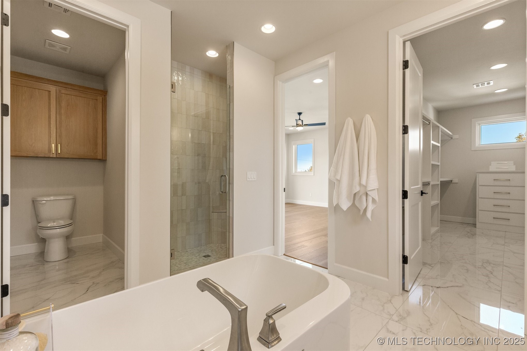 203 E 45th Court Property Photo 63