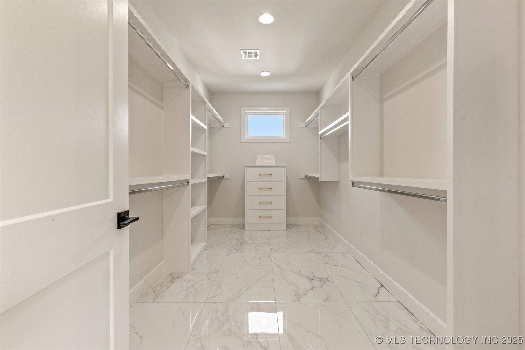 203 E 45th Court Property Photo 64