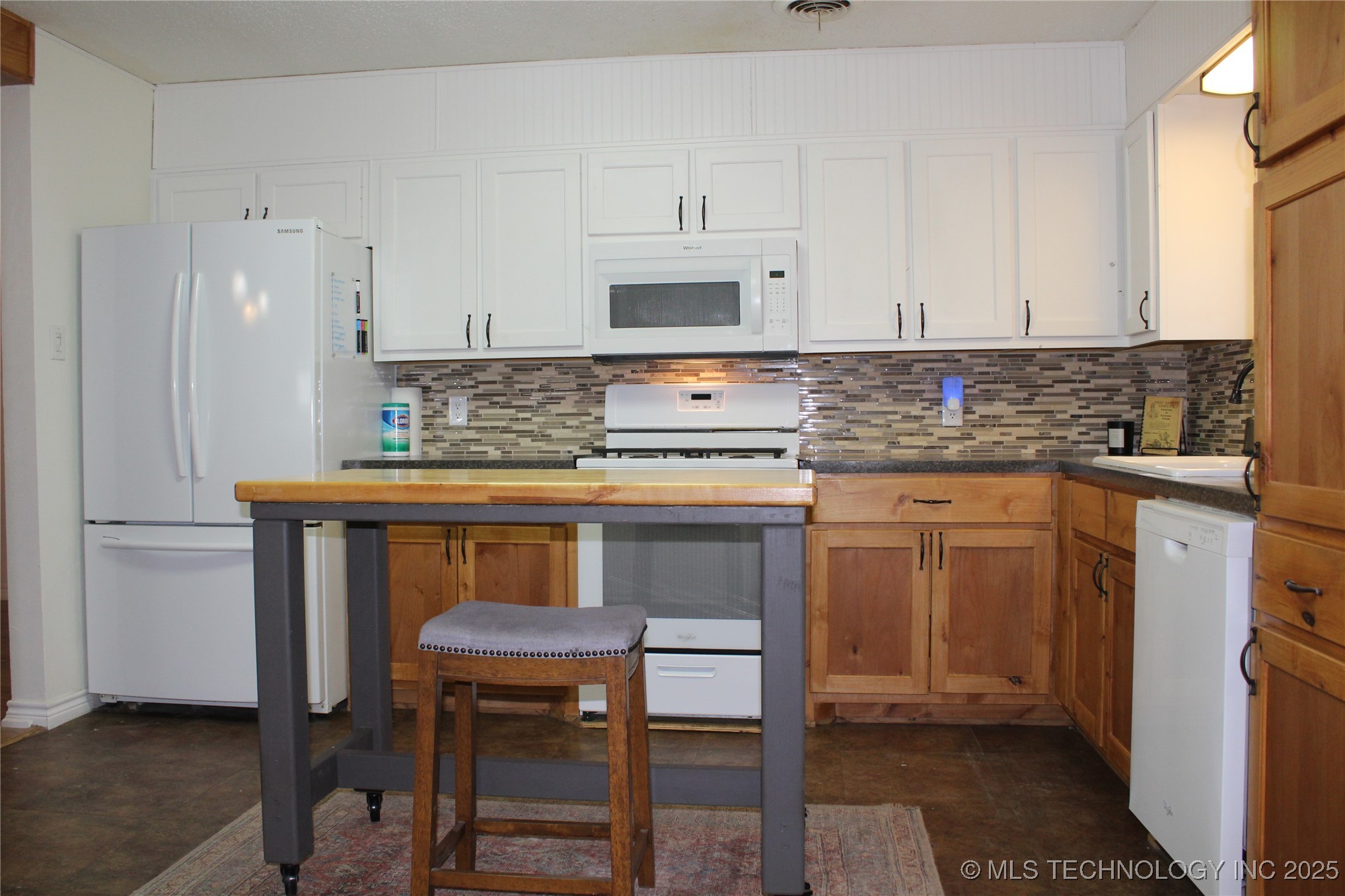 503 W Mccurtain Property Photo 16