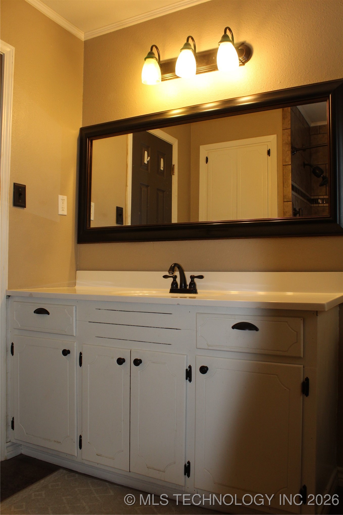 503 W Mccurtain Property Photo 19