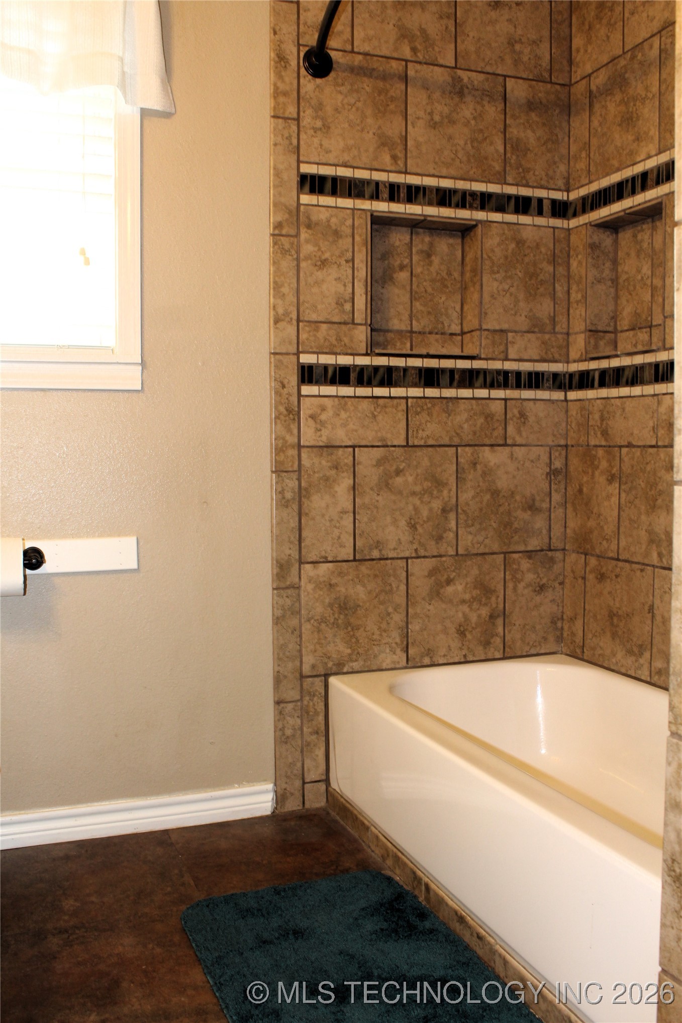 503 W Mccurtain Property Photo 20