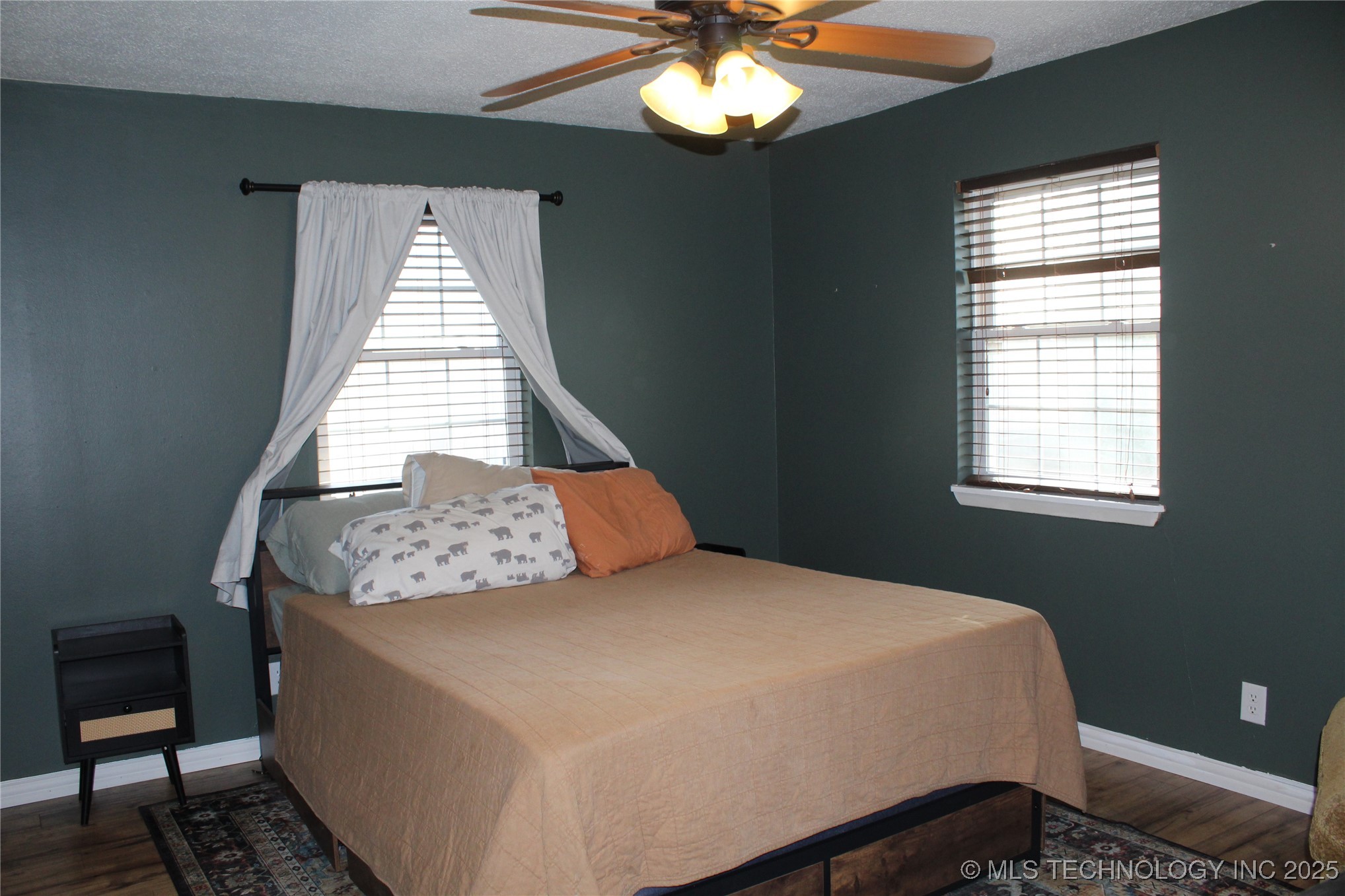 503 W Mccurtain Property Photo 23