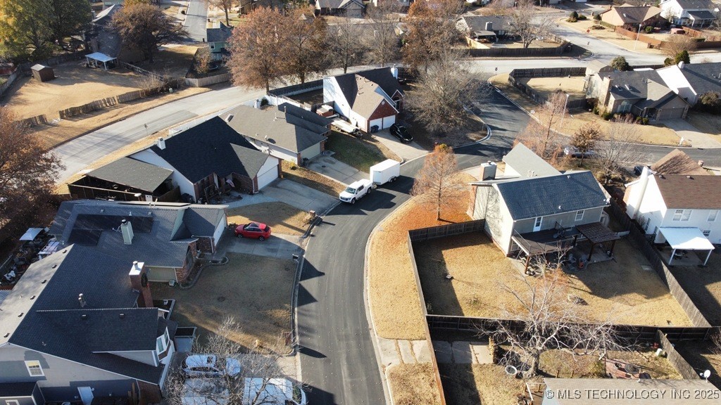 8932 E 87th Place Property Photo 13