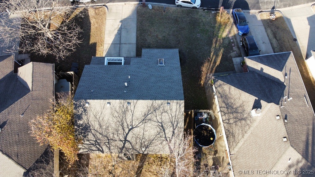 8932 E 87th Place Property Photo 16