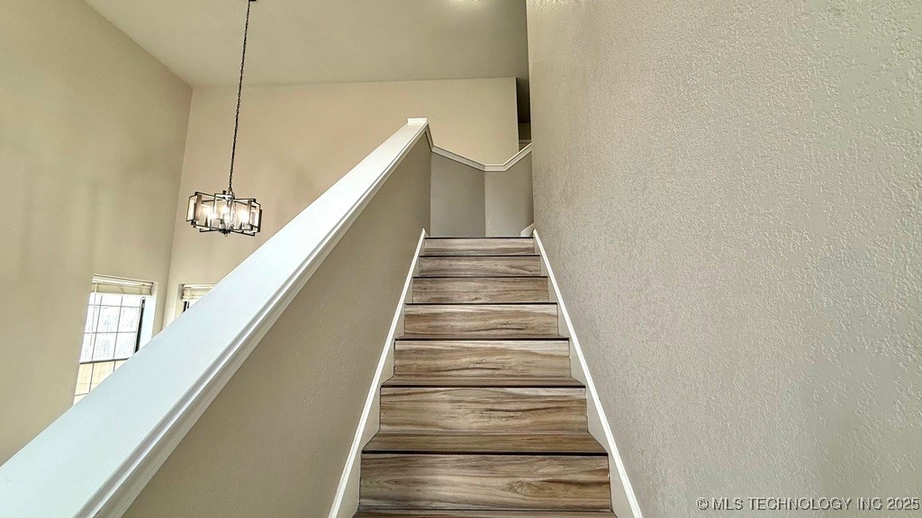 8932 E 87th Place Property Photo 31