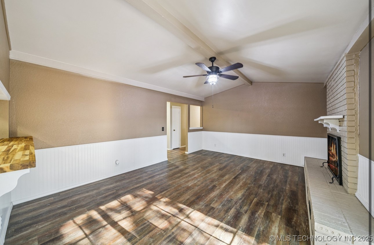 151 W Kent Street Property Photo 5