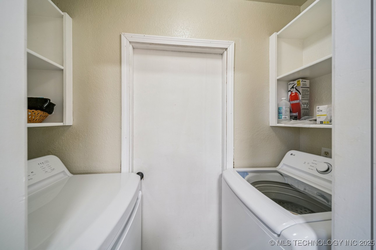 151 W Kent Street Property Photo 8