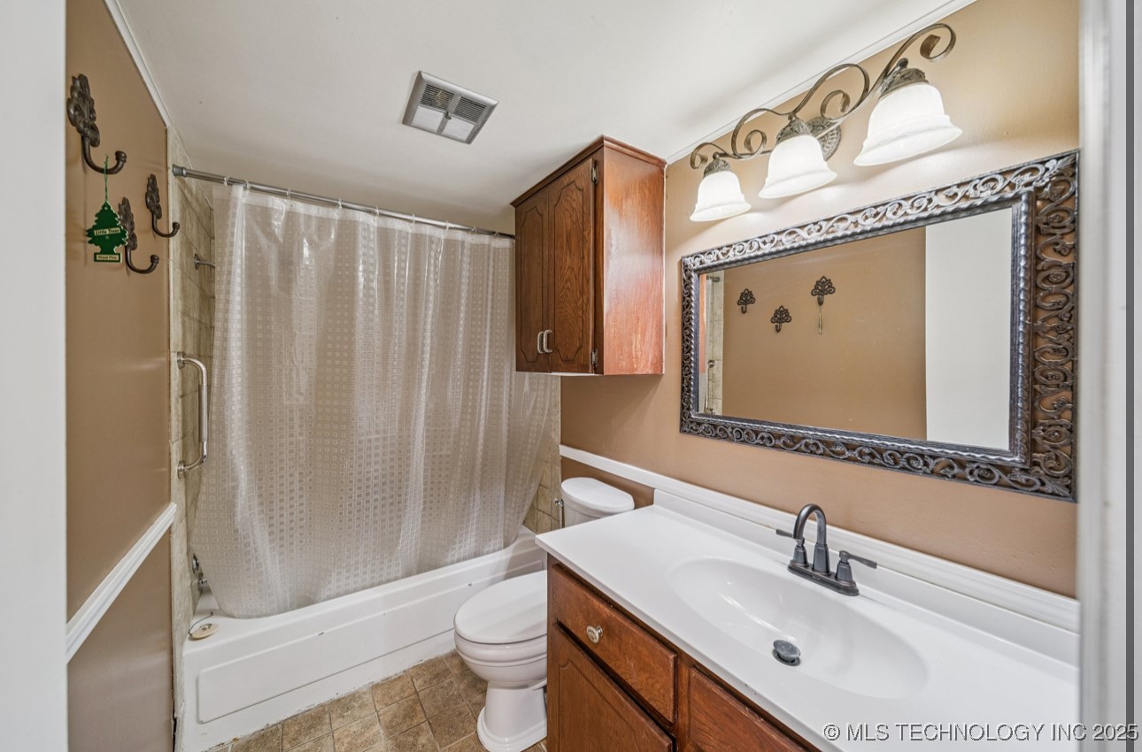 151 W Kent Street Property Photo 11