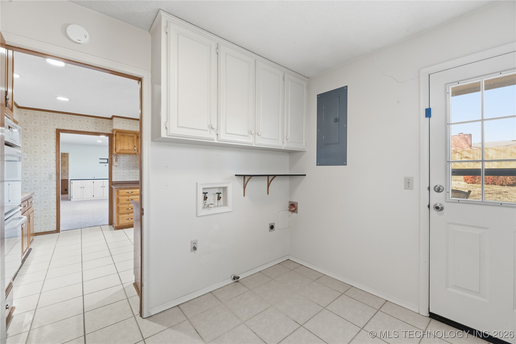 1037 Meadow Drive Property Photo 13