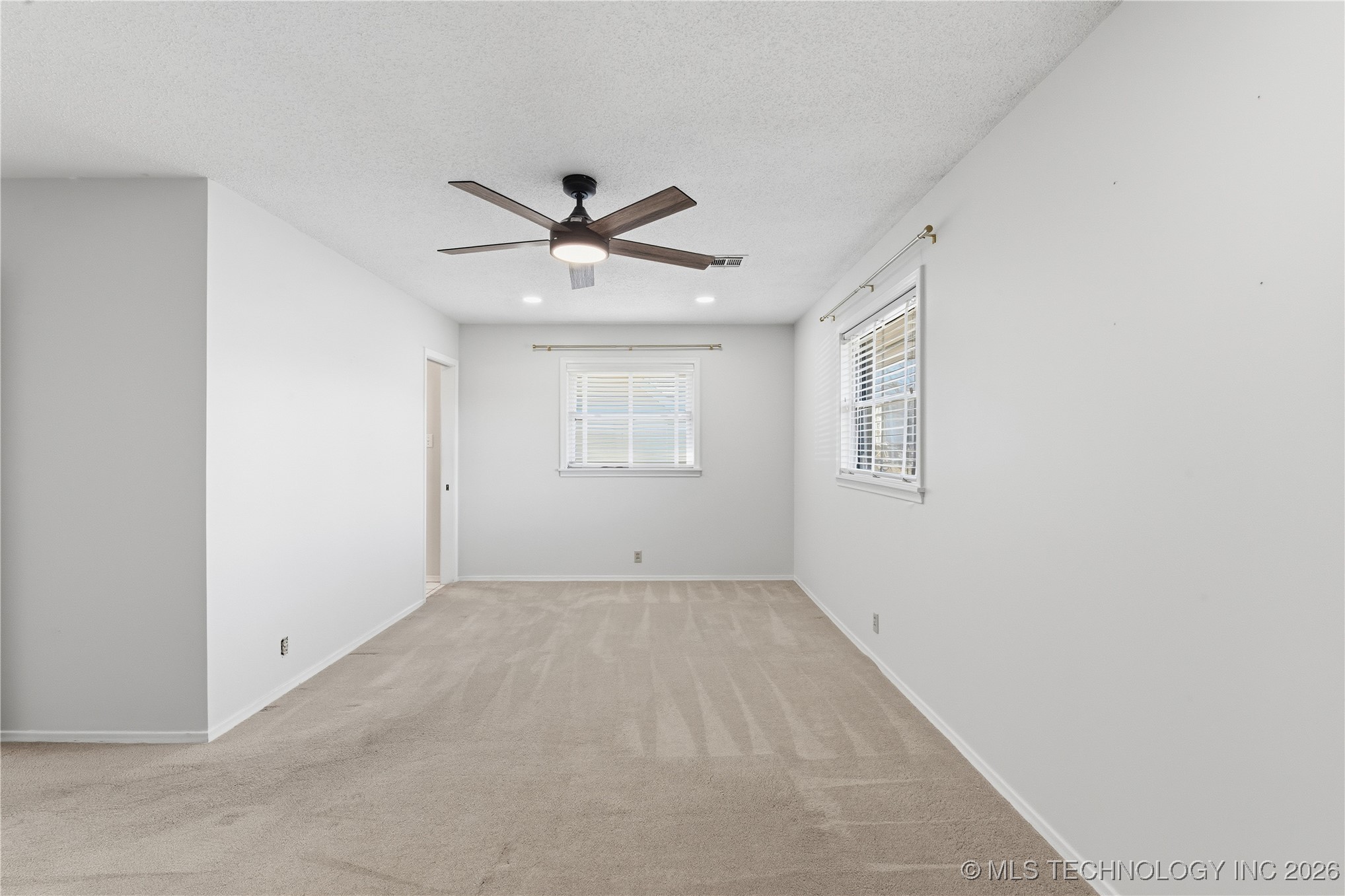 1037 Meadow Drive Property Photo 16