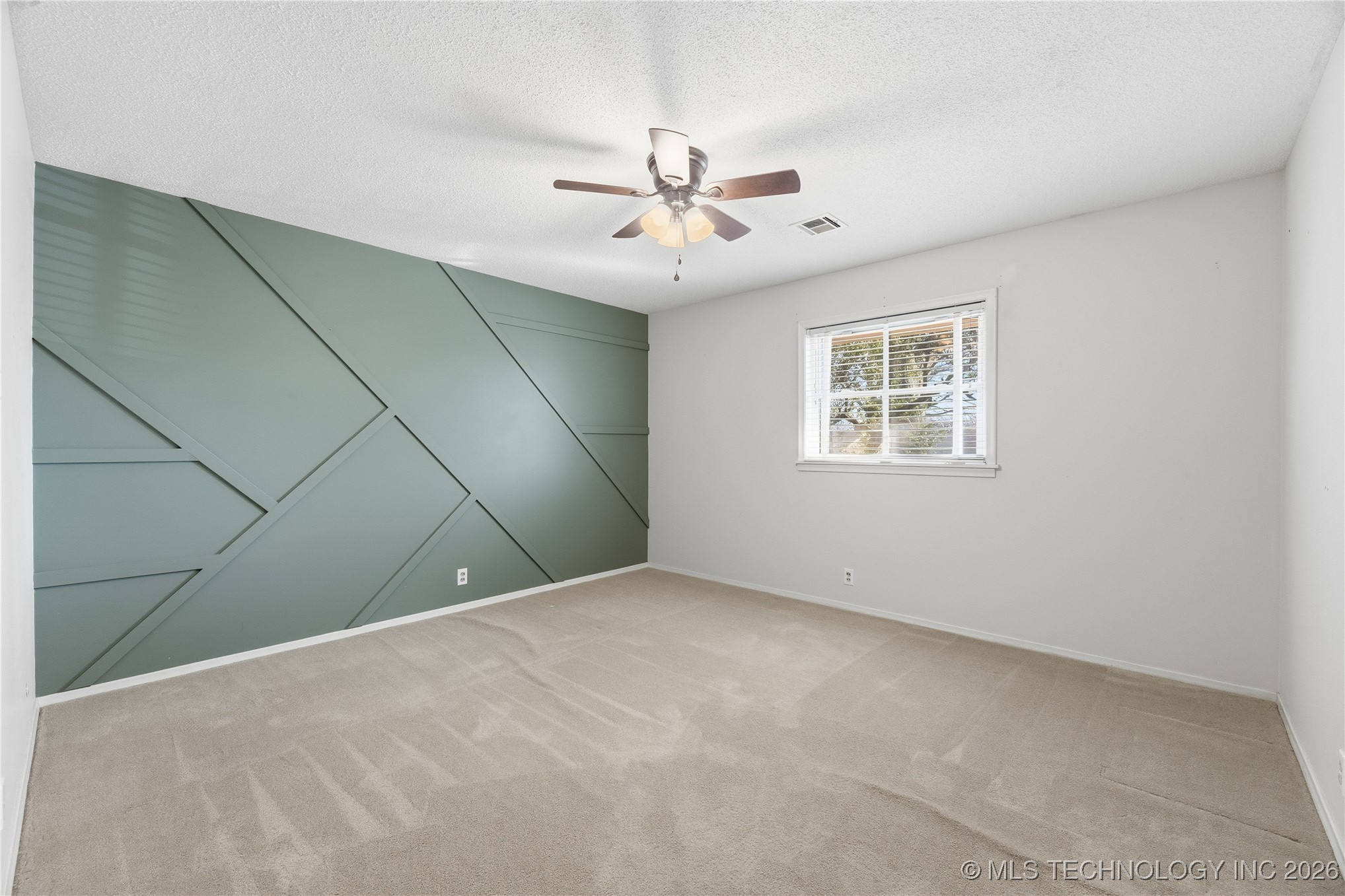 1037 Meadow Drive Property Photo 20