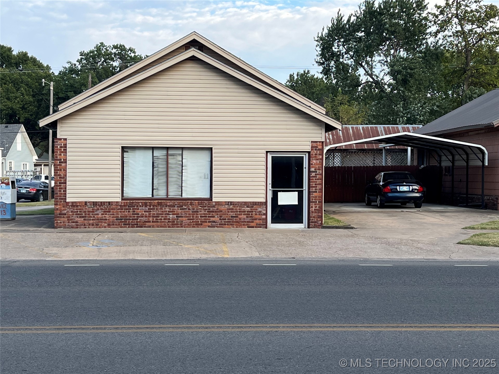 930 Eastside Boulevard Property Photo 4