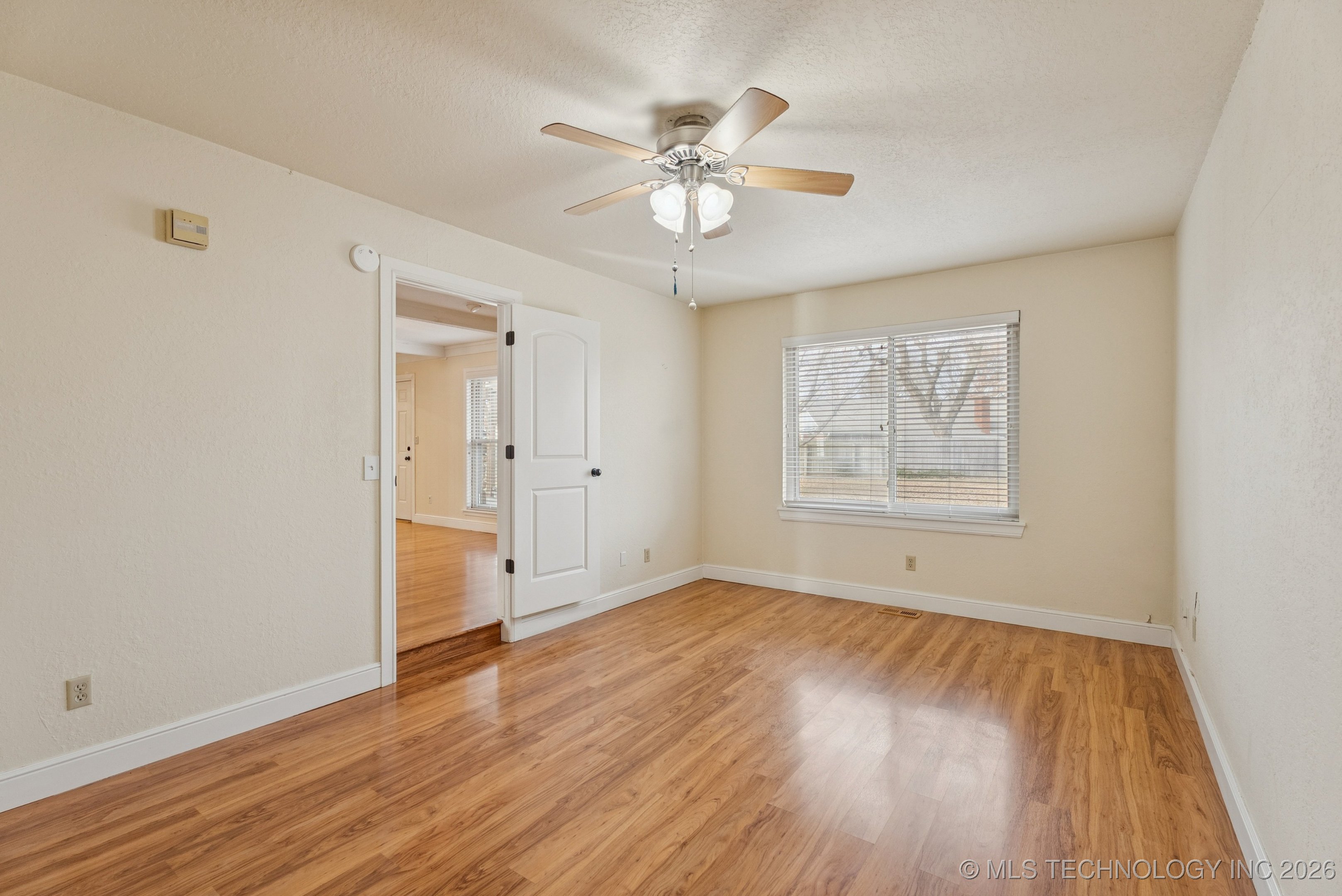 1516 W Jackson Street Property Photo 9